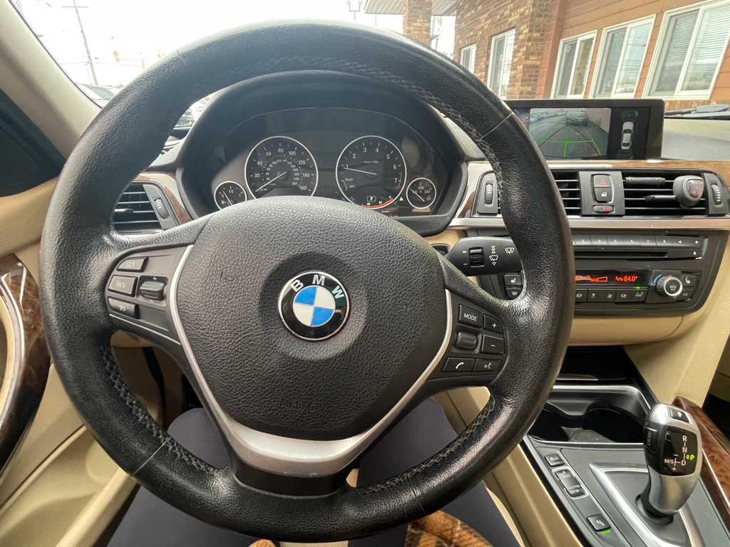 2015 BMW 3 Series Image 20