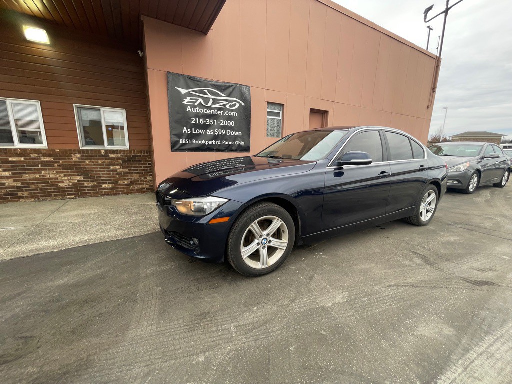 2015 BMW 3 Series Image 30