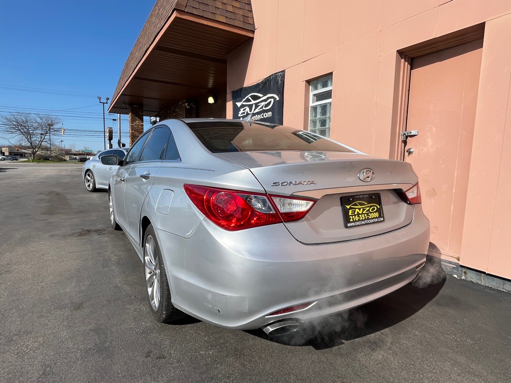 2012 Hyundai Sonata Image 7