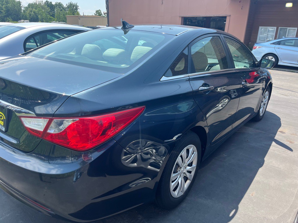 2011 Hyundai Sonata Image 5