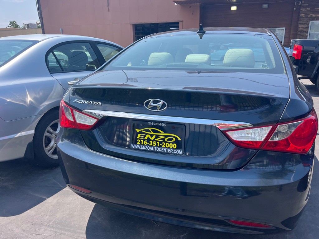 2011 Hyundai Sonata Image 6