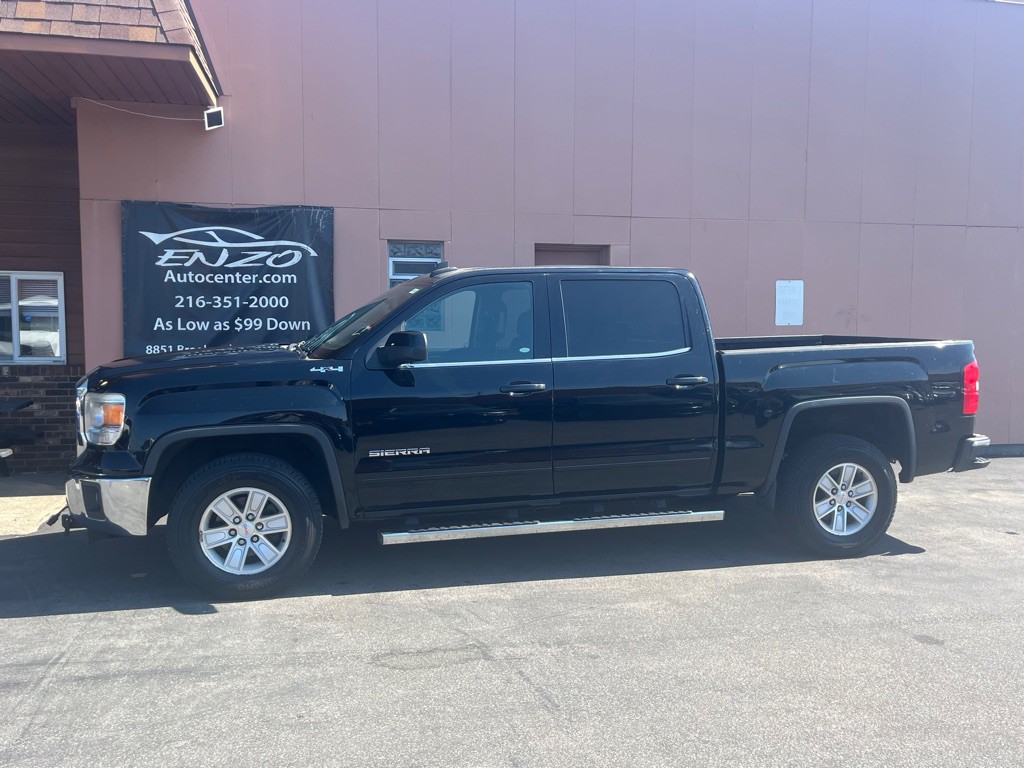 2015 GMC Sierra Image 2