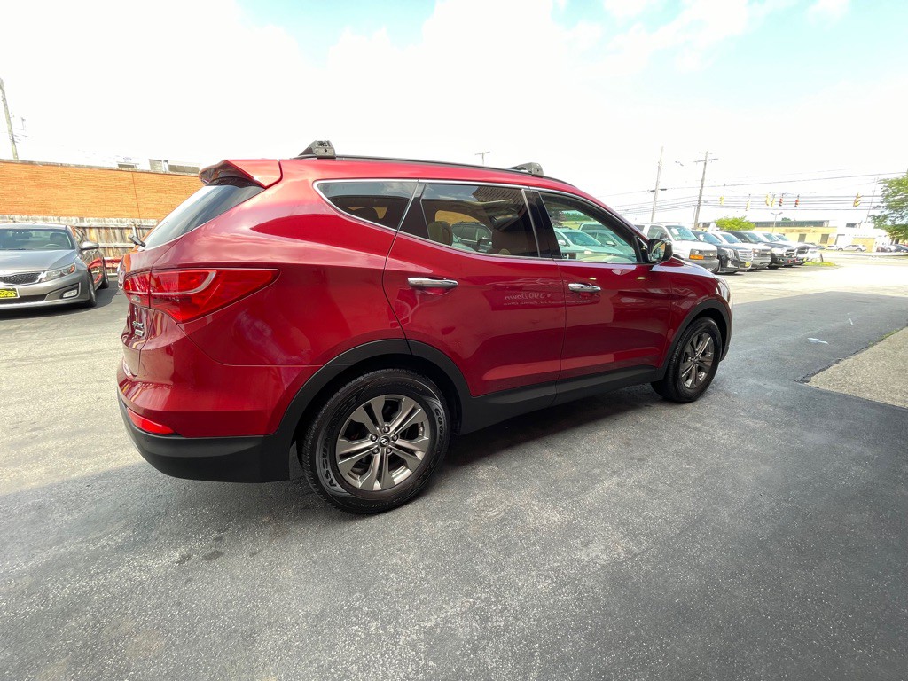 2014 Hyundai Santa Fe Sport Image 2