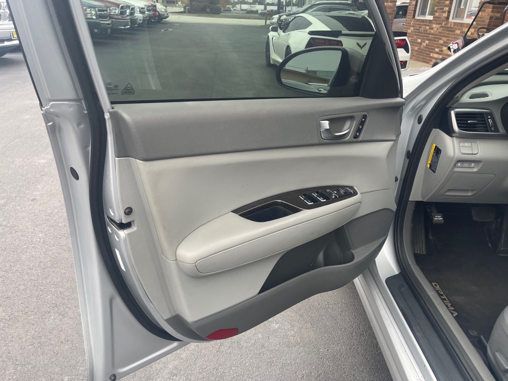 2016 Kia Optima Image 17