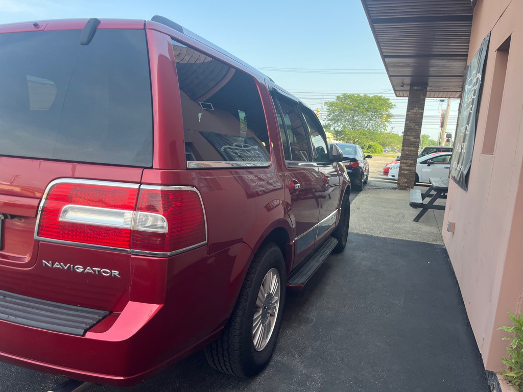 2007 Lincoln Navigator Image 20
