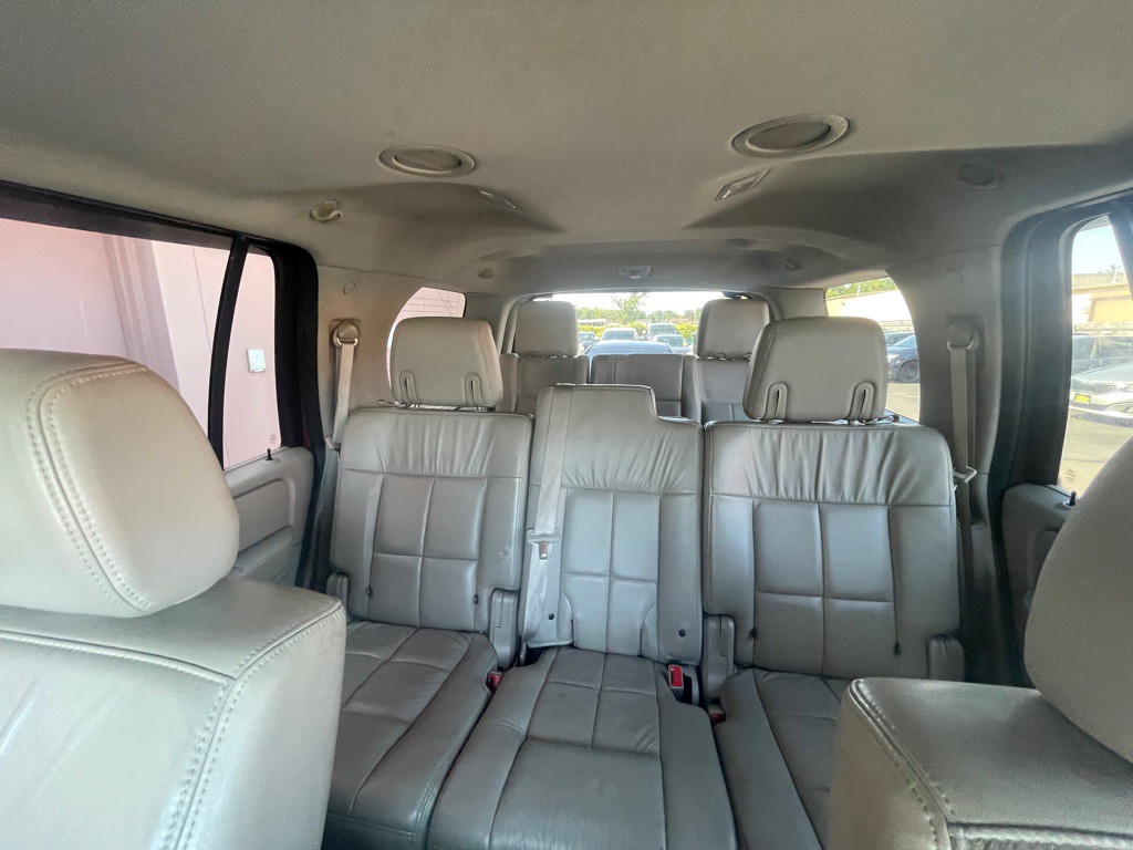 2007 Lincoln Navigator Image 3