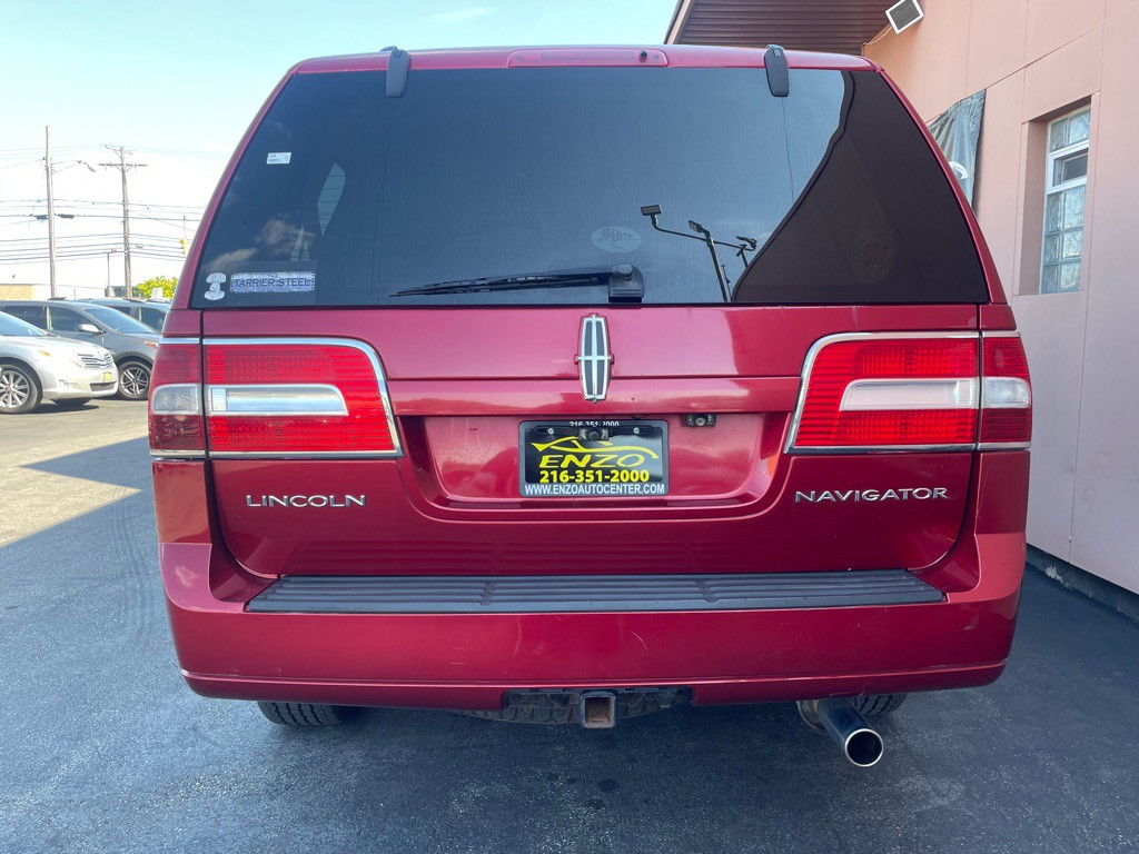 2007 Lincoln Navigator Image 16