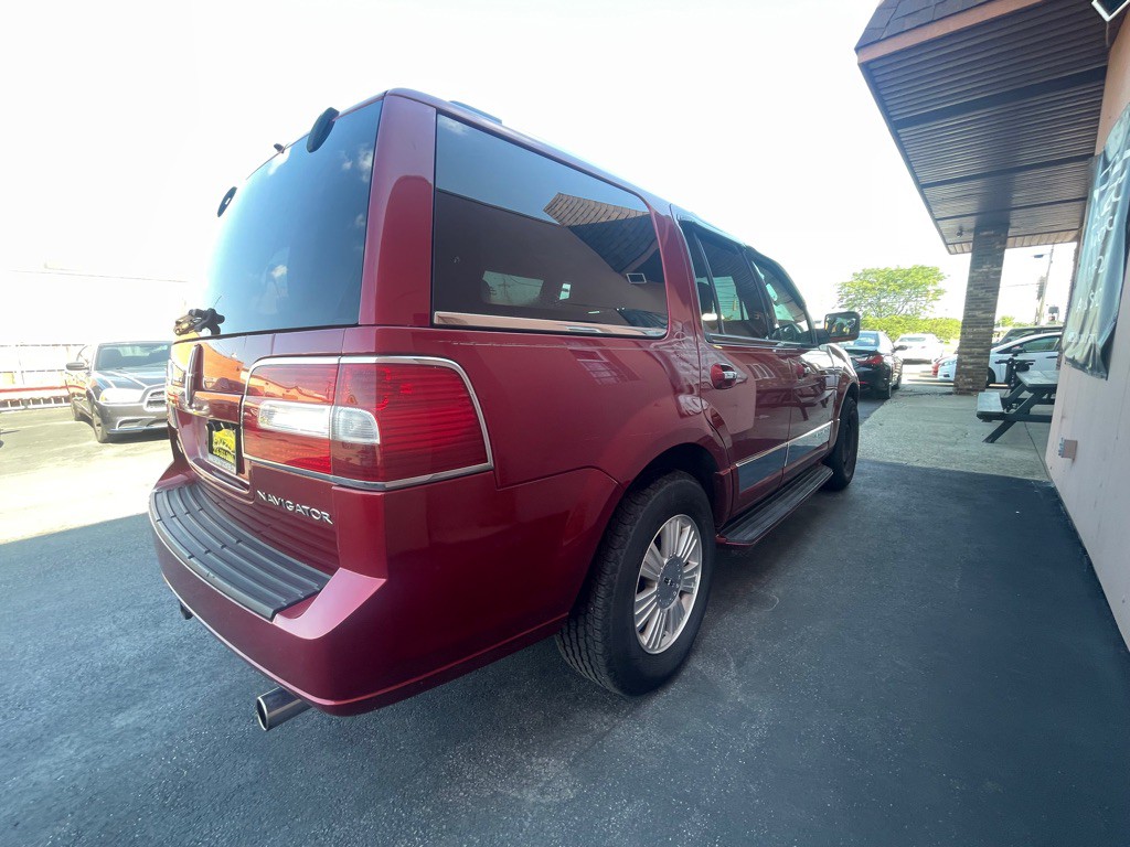 2007 Lincoln Navigator Image 16