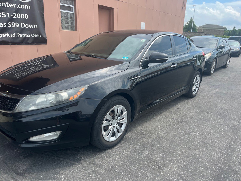 2012 Kia Optima Image 1