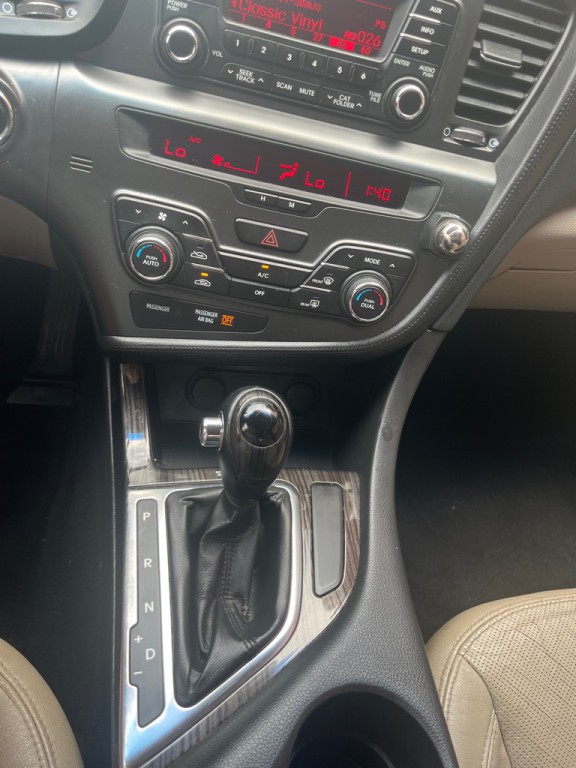 2012 Kia Optima Image 11