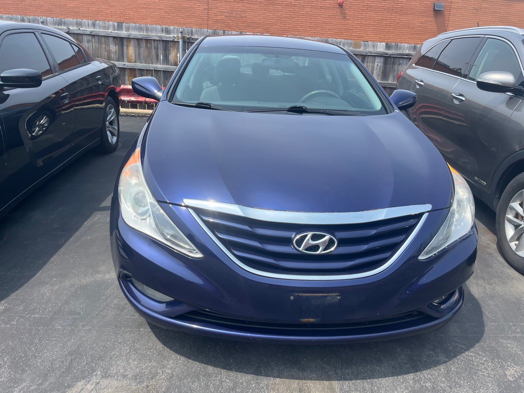 2013 Hyundai Sonata Image 1
