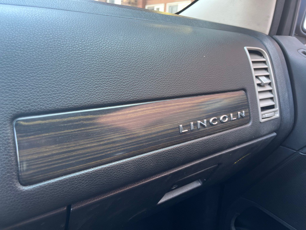 2007 Lincoln MKX Image 16