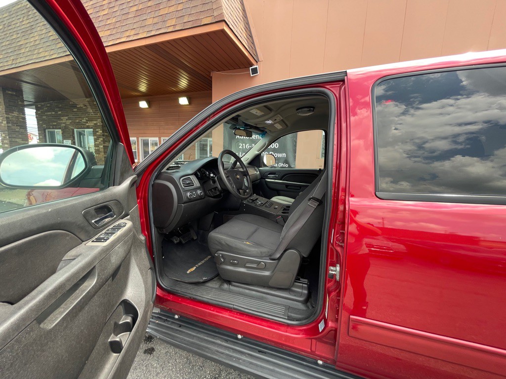 2014 Chevrolet Tahoe Image 12