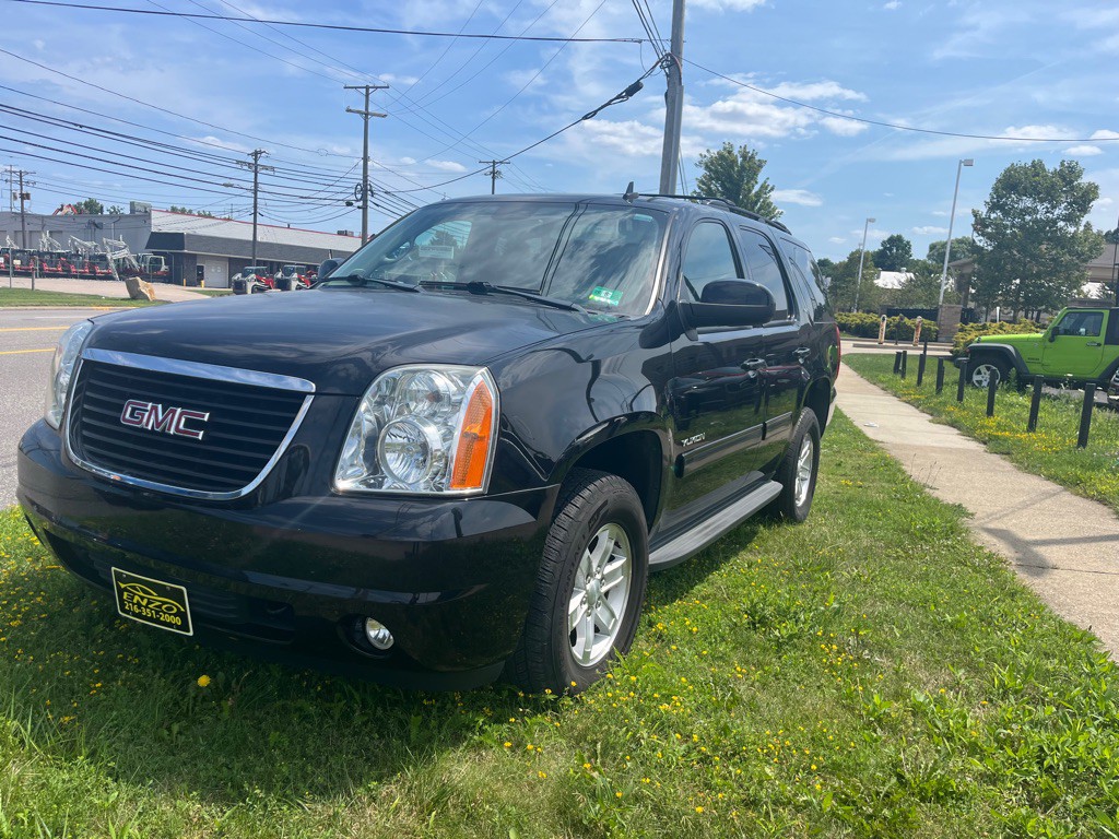 2013 GMC Yukon Image 2