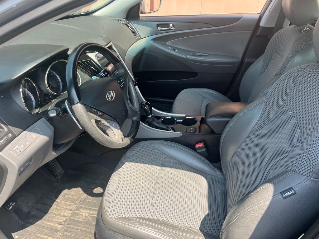 2013 Hyundai Sonata Image 12