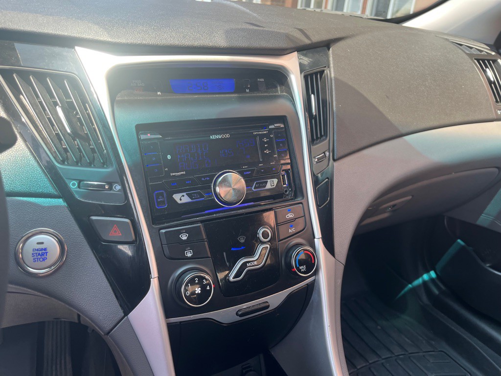 2013 Hyundai Sonata Image 13