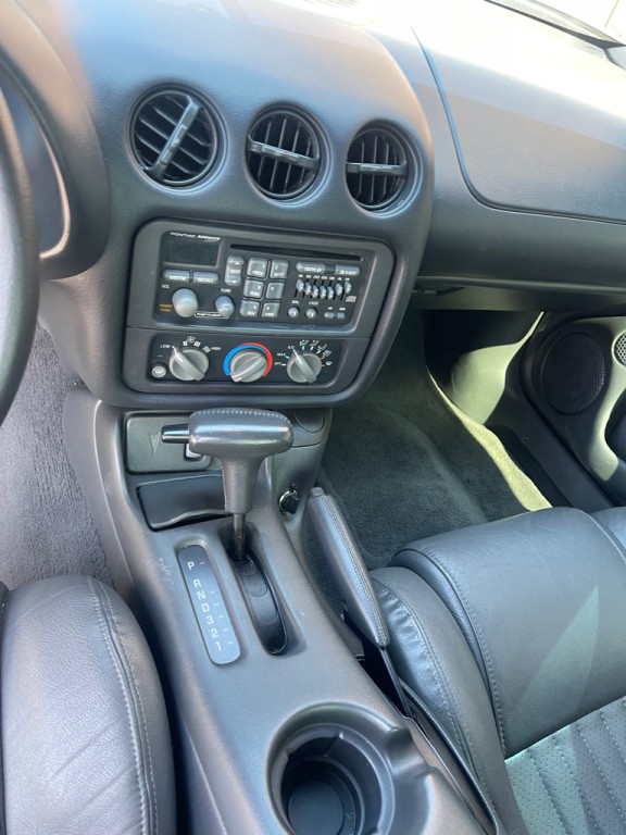 1998 Pontiac Firebird Image 36