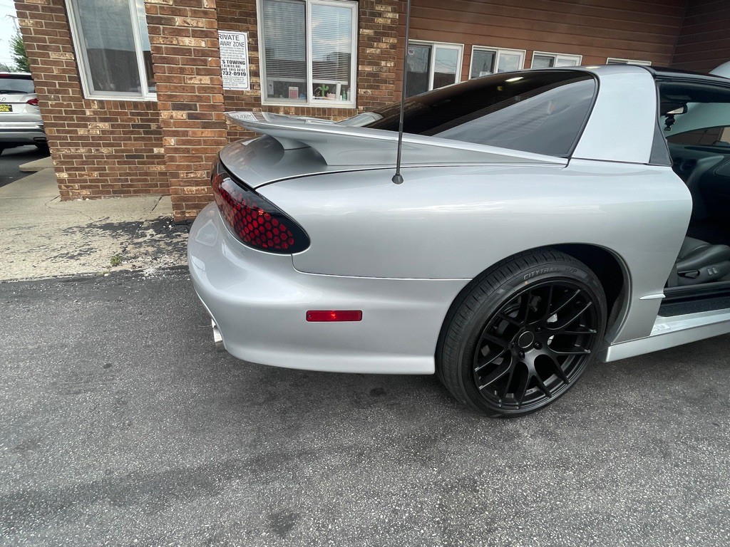 1998 Pontiac Firebird Image 21