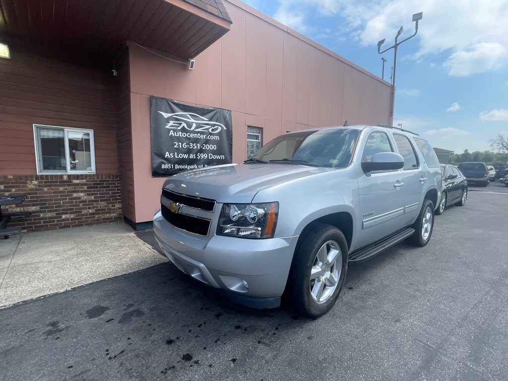 2014 Chevrolet Tahoe Image 2