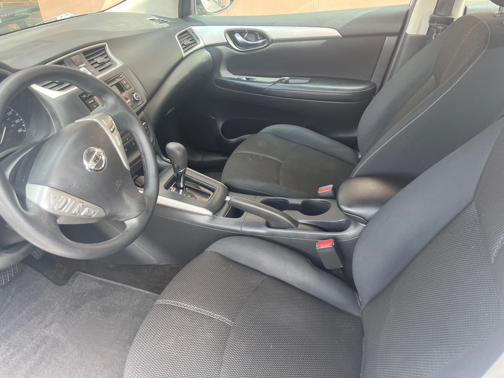 2017 Nissan Sentra Image 4