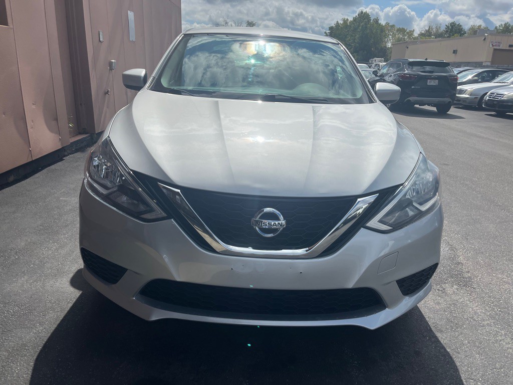 2017 Nissan Sentra Image 2