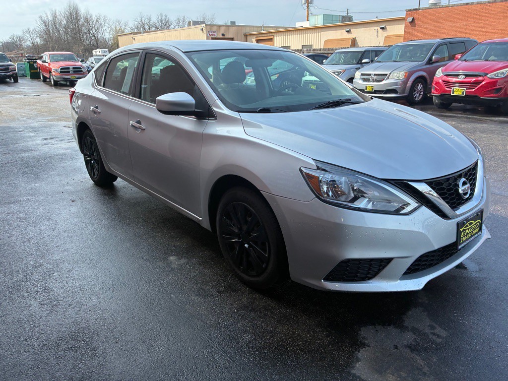 2017 Nissan Sentra Image 16