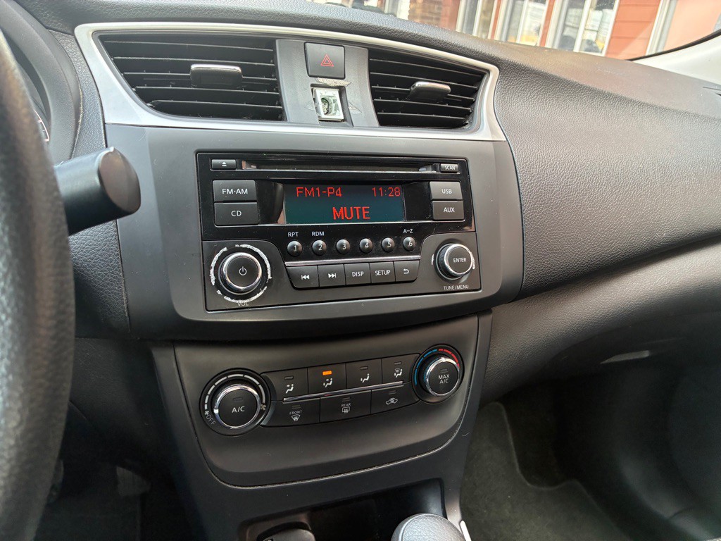 2017 Nissan Sentra Image 26