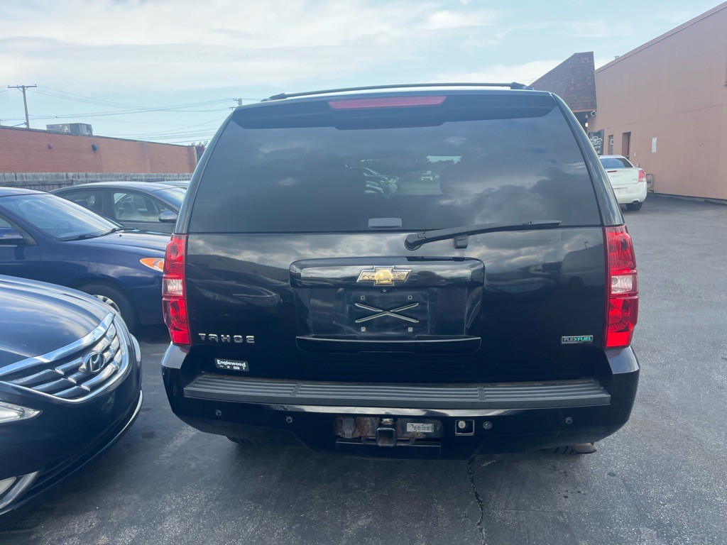 2011 Chevrolet Tahoe Image 5