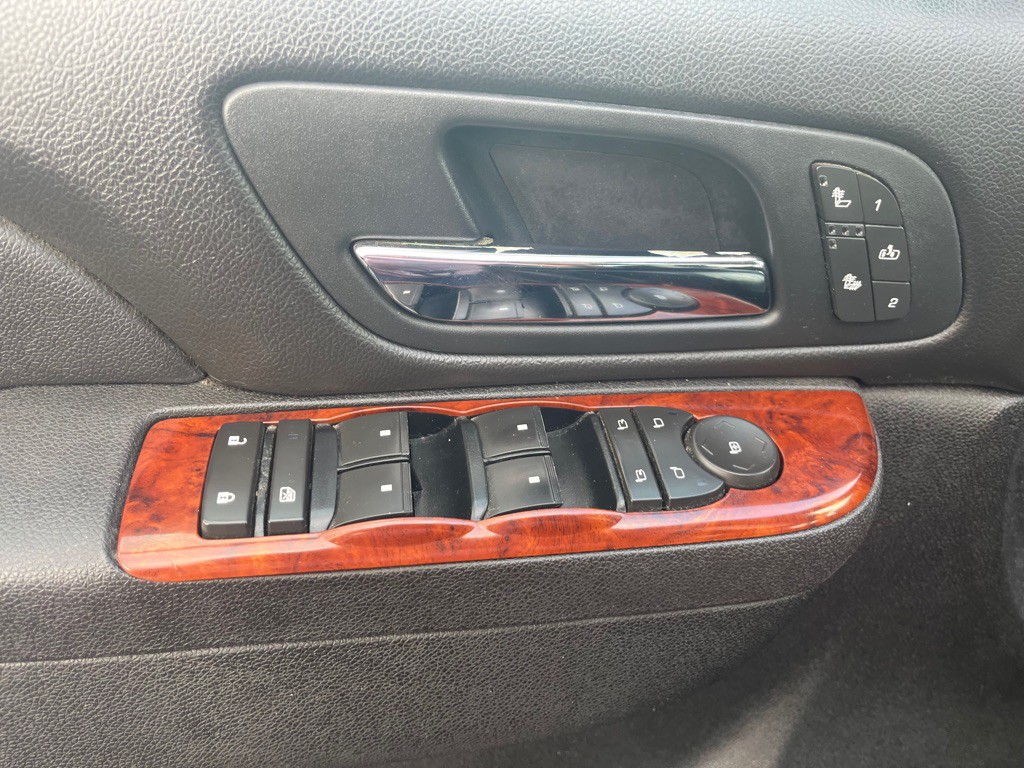 2011 Chevrolet Tahoe Image 7