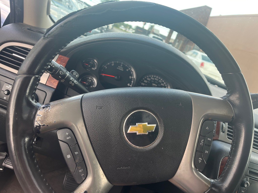2011 Chevrolet Tahoe Image 10
