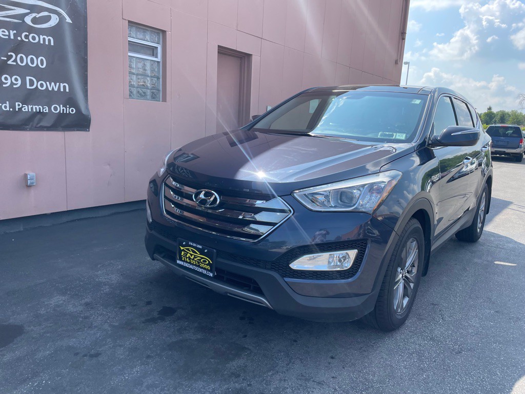 2013 Hyundai Santa Fe Sport Image 2