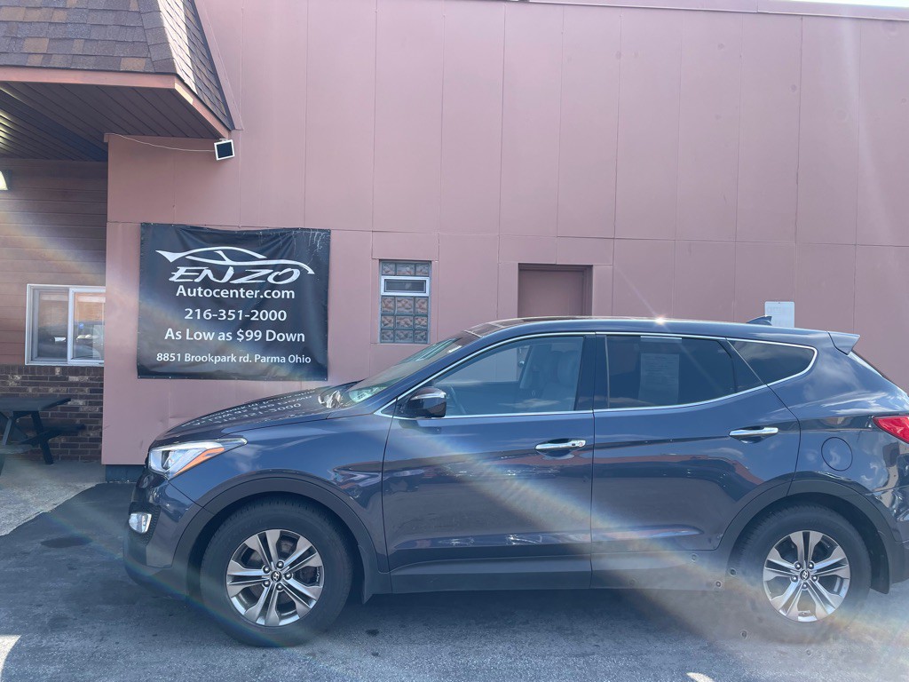 2013 Hyundai Santa Fe Sport Image 2