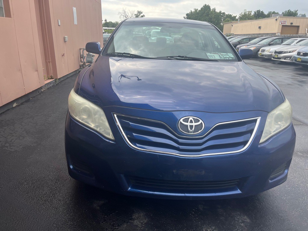 2011 Toyota Camry Image 4