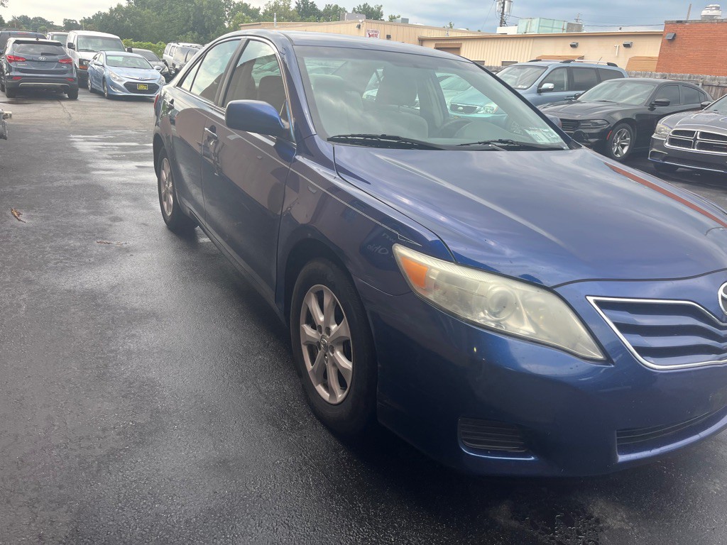 2011 Toyota Camry Image 5