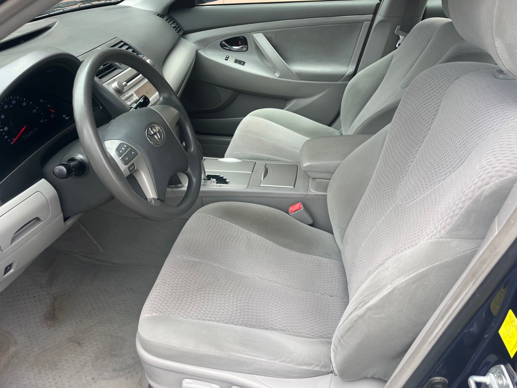 2011 Toyota Camry Image 9