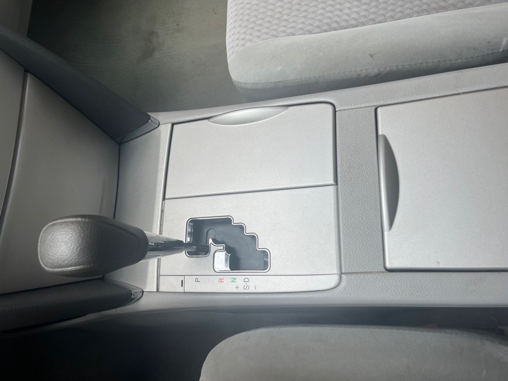 2011 Toyota Camry Image 11