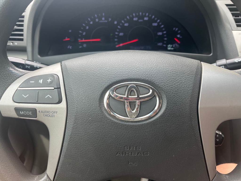 2011 Toyota Camry Image 13