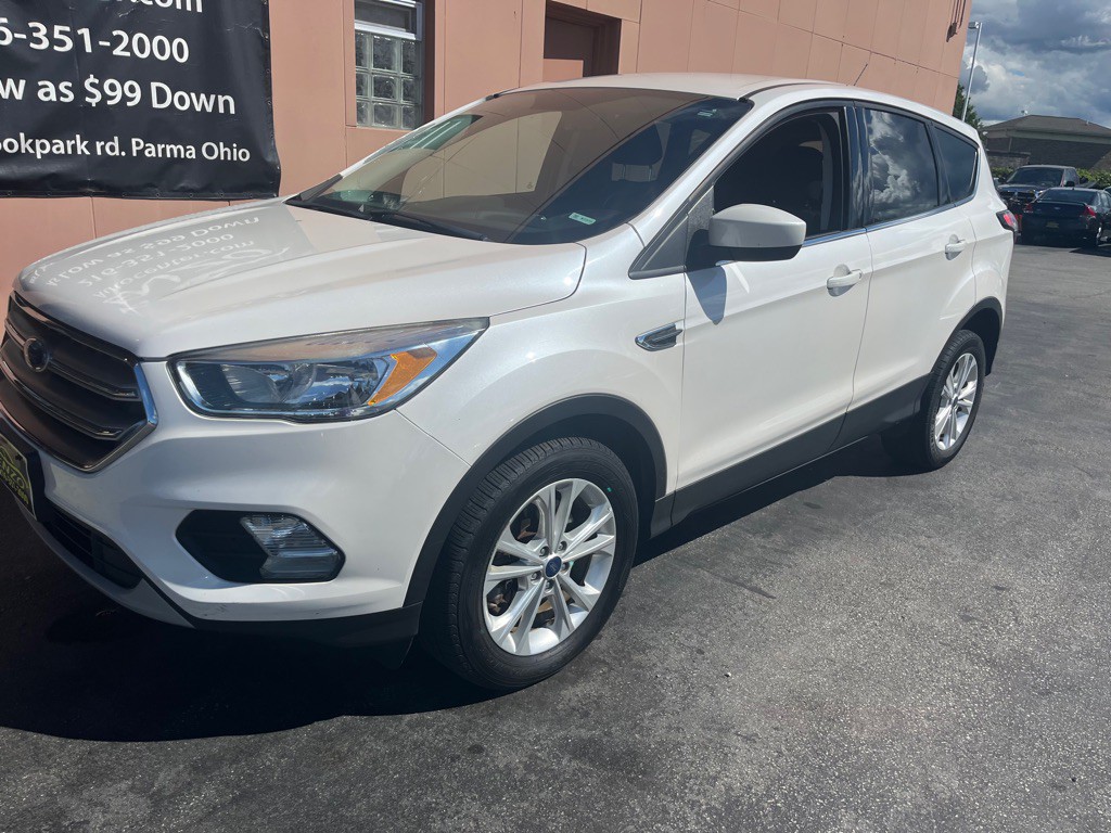 2017 Ford Escape Image 3