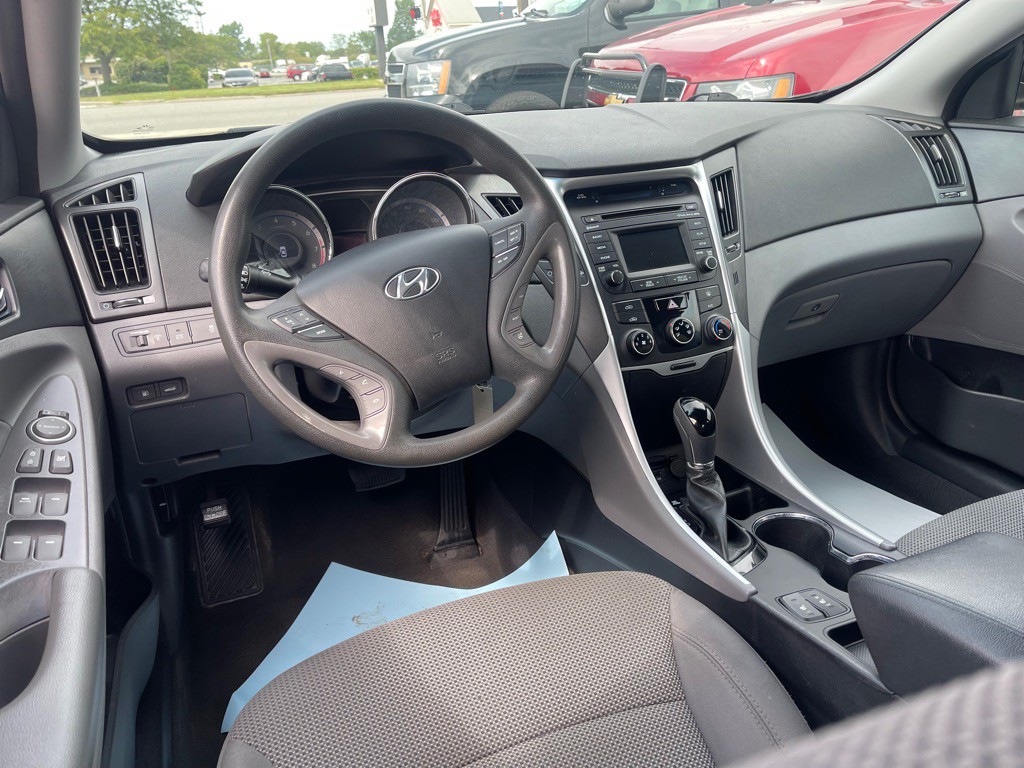 2014 Hyundai Sonata Image 9