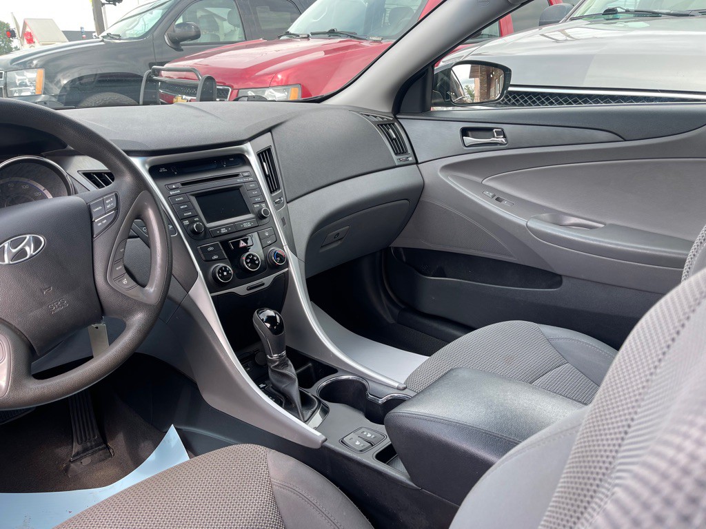 2014 Hyundai Sonata Image 10