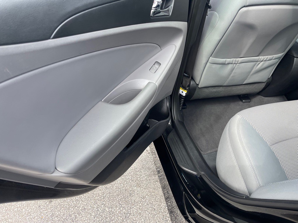 2014 Hyundai Sonata Image 11