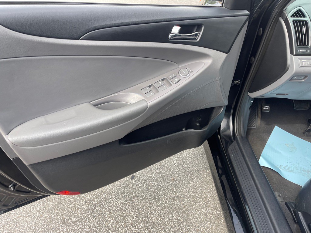 2014 Hyundai Sonata Image 12