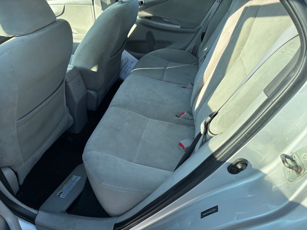 2010 Toyota Corolla Image 6