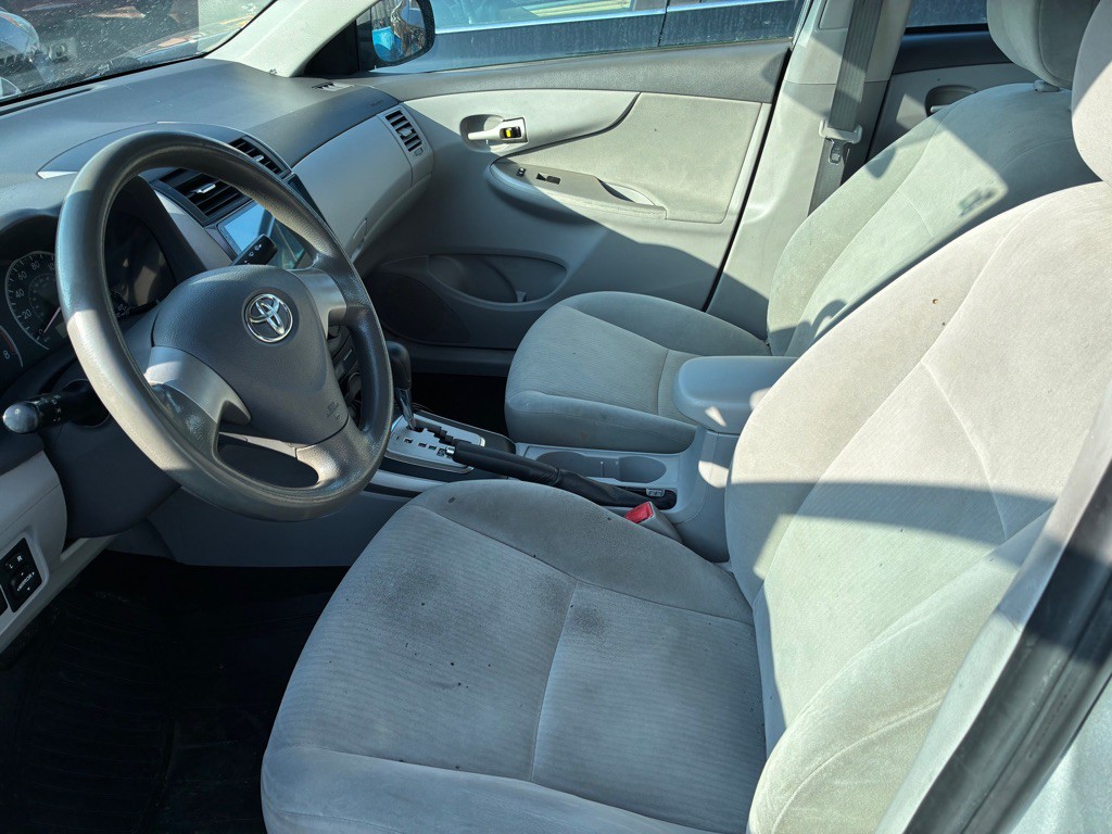 2010 Toyota Corolla Image 7