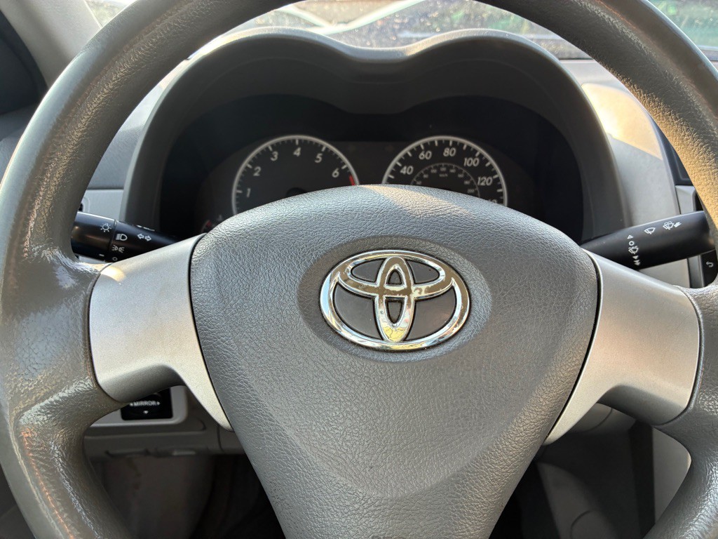 2010 Toyota Corolla Image 8