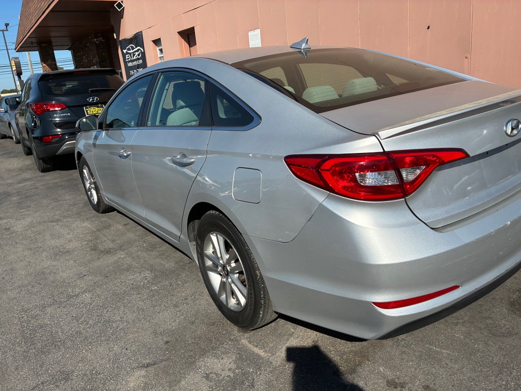 2015 Hyundai Sonata Image 5