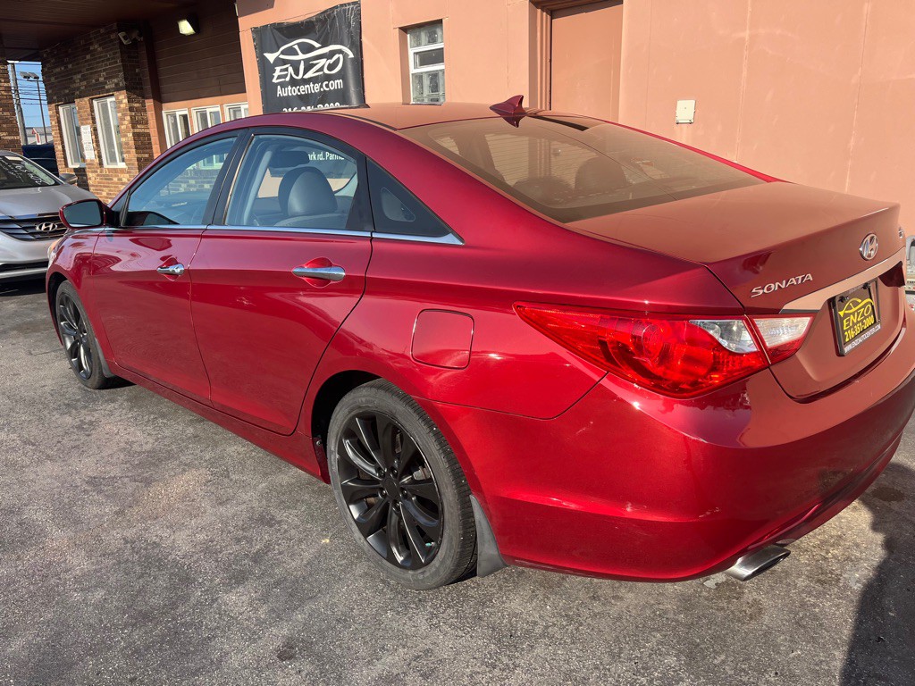 2012 Hyundai Sonata Image 8