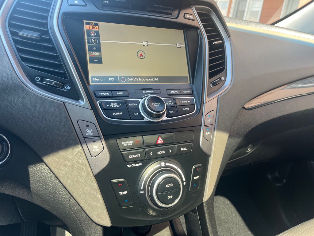 2015 Hyundai Santa Fe Sport Image 17