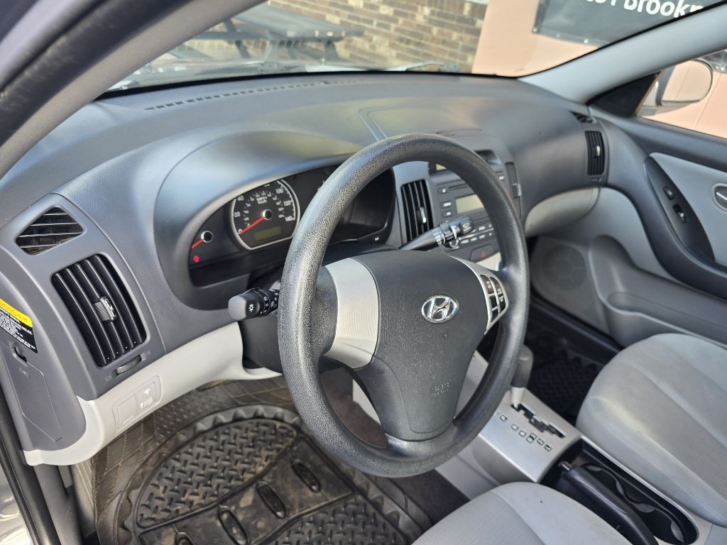 2009 Hyundai Elantra Image 8