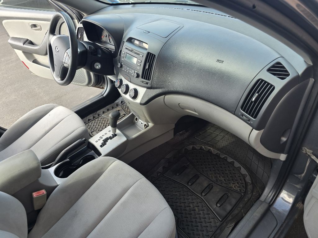2009 Hyundai Elantra Image 24